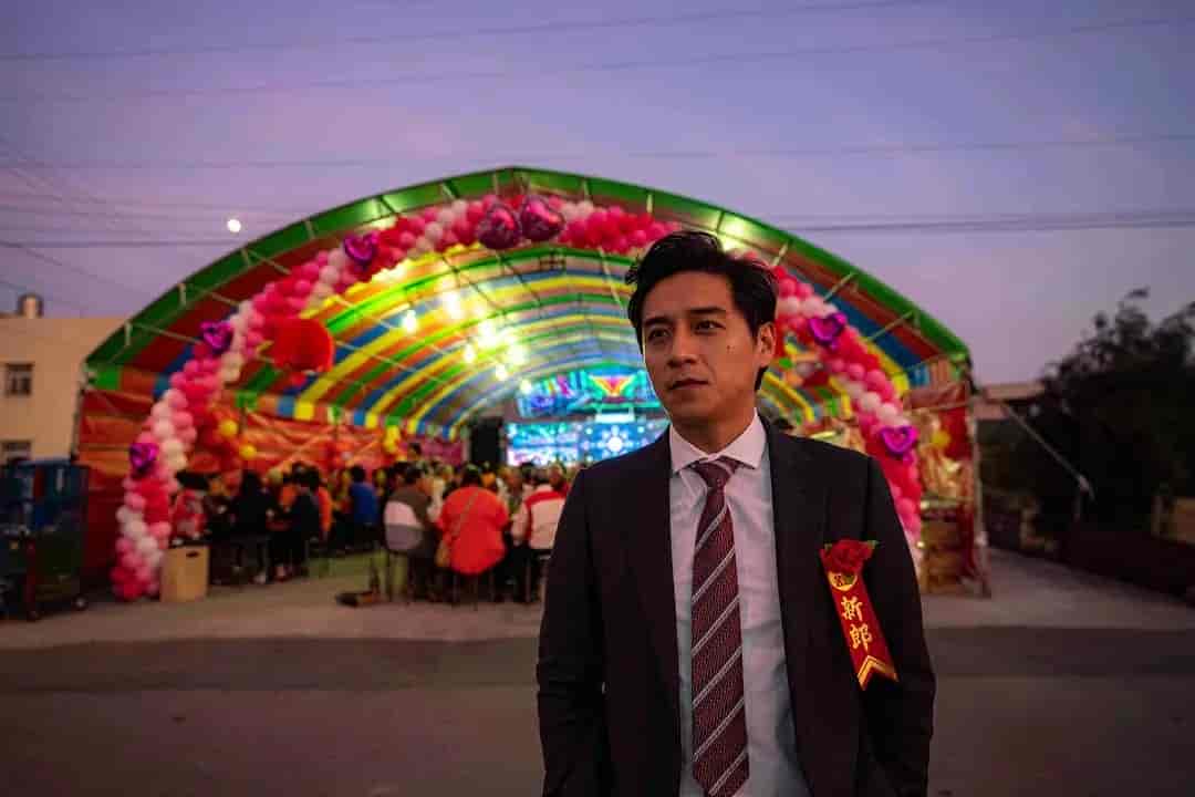 同学麦娜丝 (2020) 1080P国语中字 成年人该看的电影,中年危机的葵花宝典!《大佛普拉斯》导演黄信尧作品【3.4G】